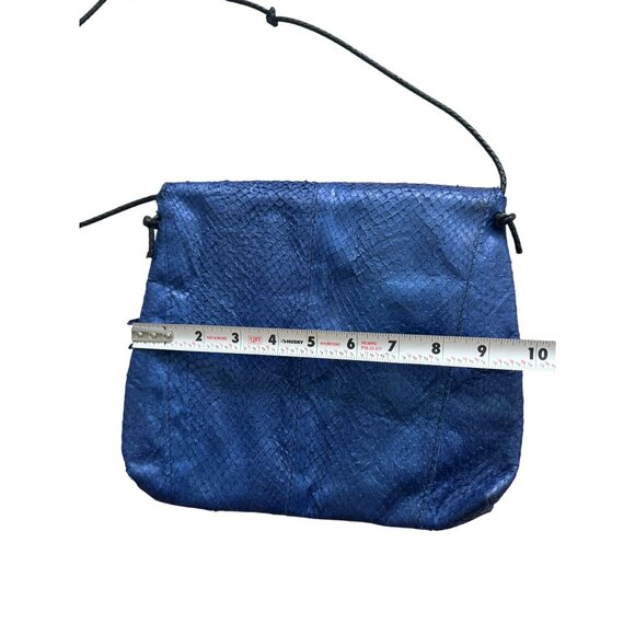 VINTAGE Blue Snake Embossed Leather Shoulder Bag - Picture 6 of 8